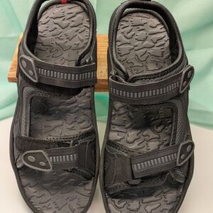 Men's Black Sandals Wolfe Island Sz 8.5 New